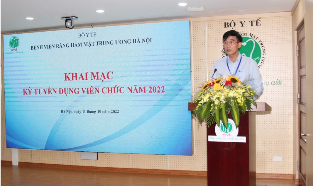 ThS. Trần Văn Phú, Phó Chủ tịch HĐTDVC phổ biến nội quy kỳ tuyển dụng